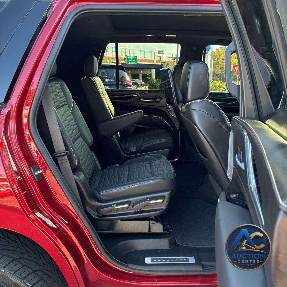 2023 Cadillac Escalade-V Base