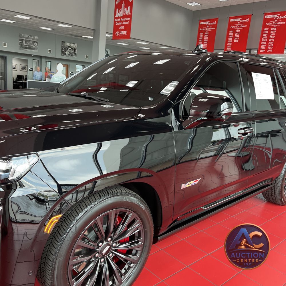 2023 Cadillac Escalade-V Base
