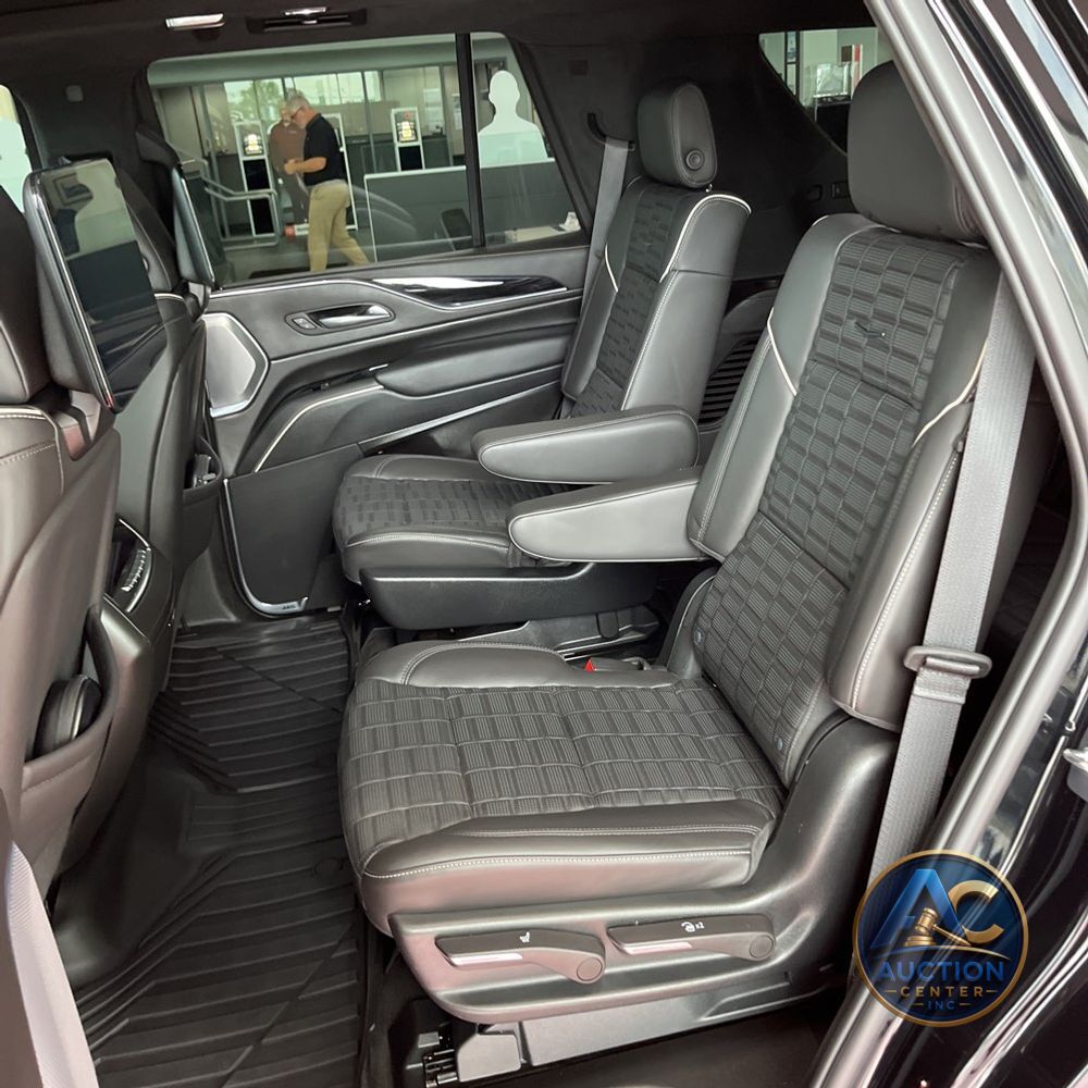 2023 Cadillac Escalade-V Base