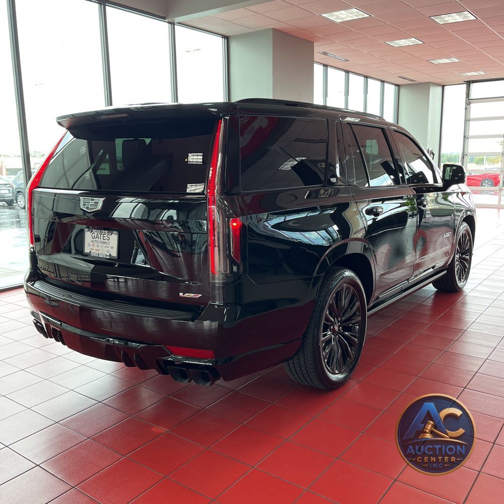 2023 Cadillac Escalade-V Base