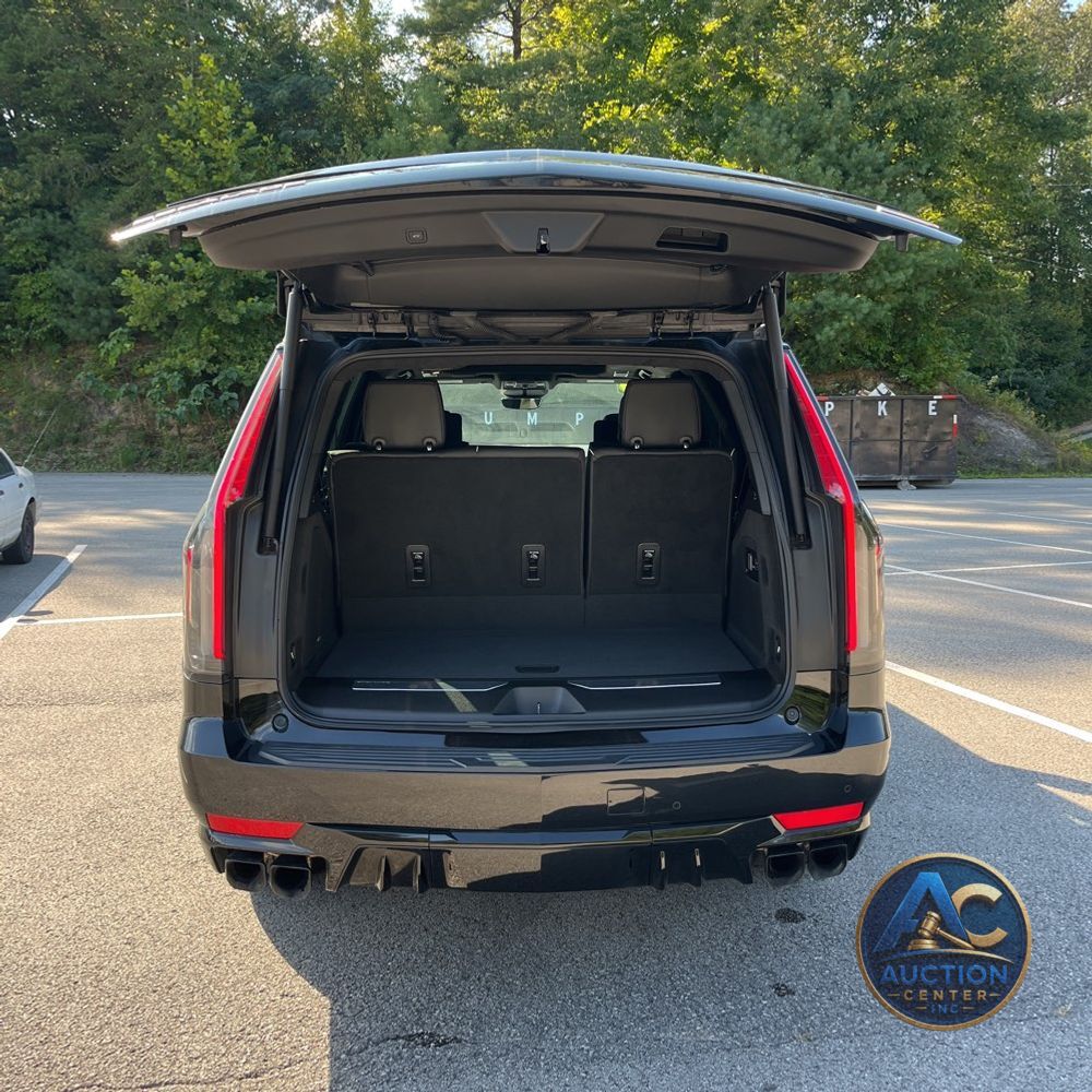 2023 Cadillac Escalade-V Base