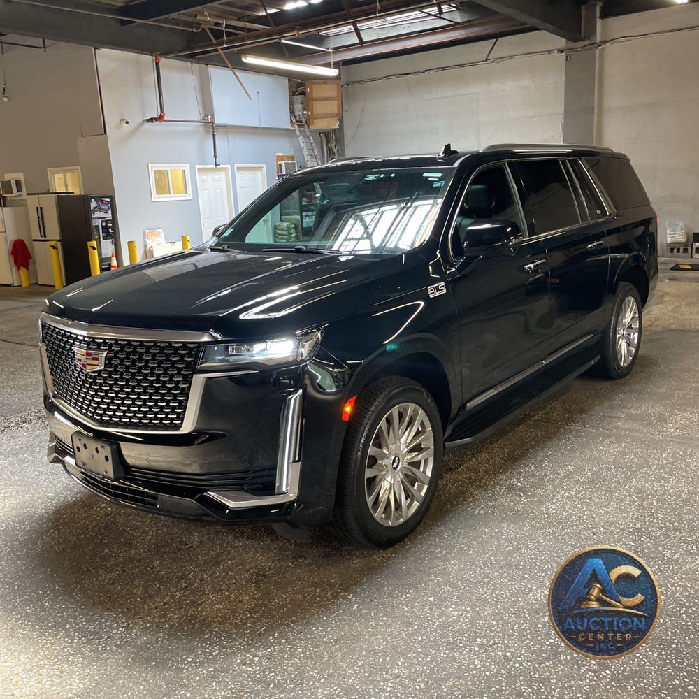 2023 Cadillac Escalade ESV Premium Luxury
