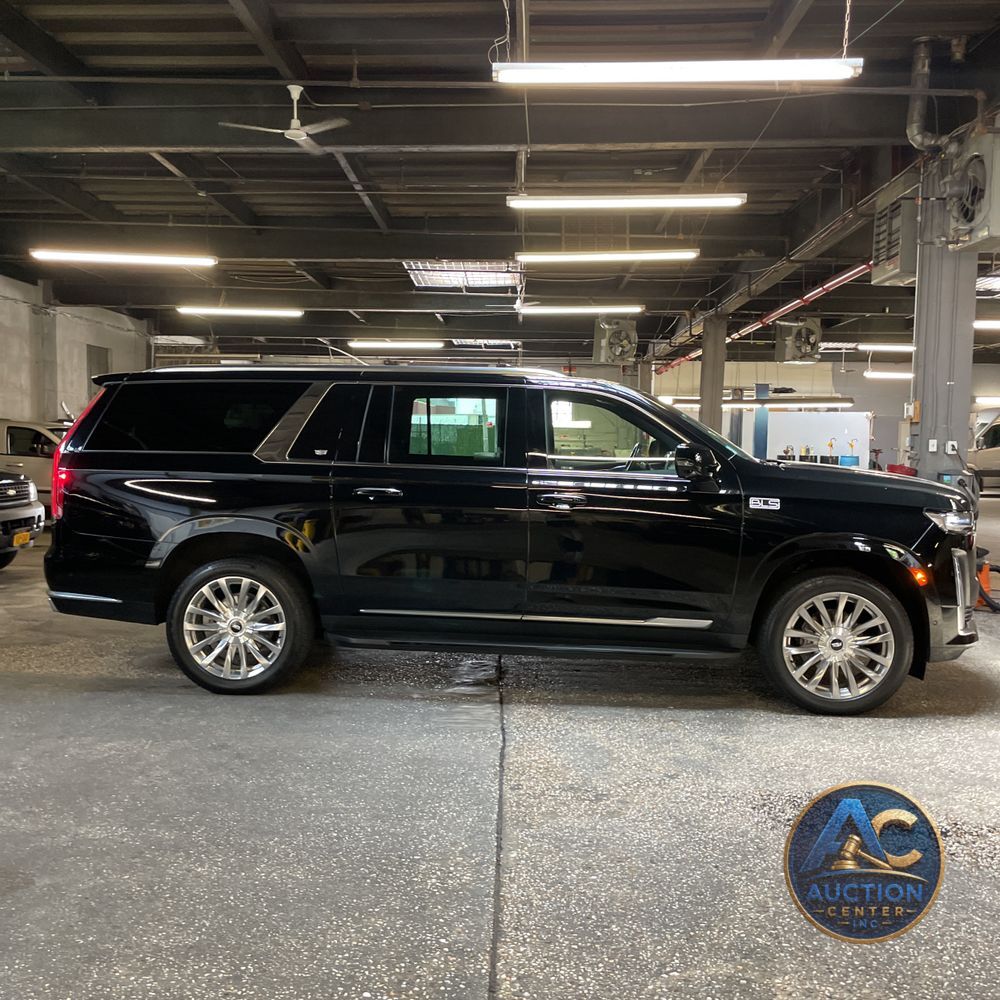2023 Cadillac Escalade ESV Premium Luxury