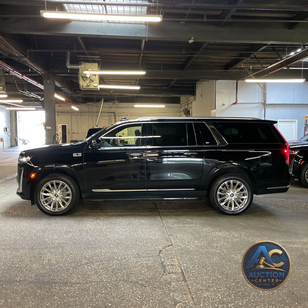2023 Cadillac Escalade ESV Premium Luxury