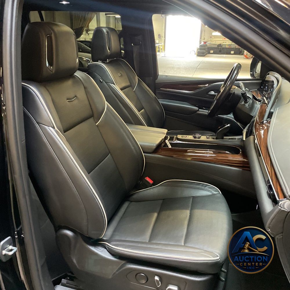 2023 Cadillac Escalade ESV Premium Luxury