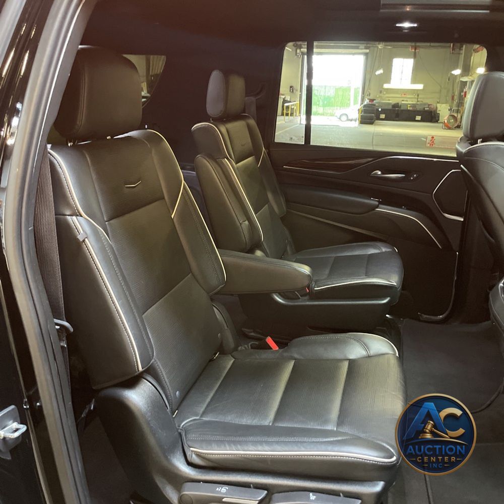 2023 Cadillac Escalade ESV Premium Luxury