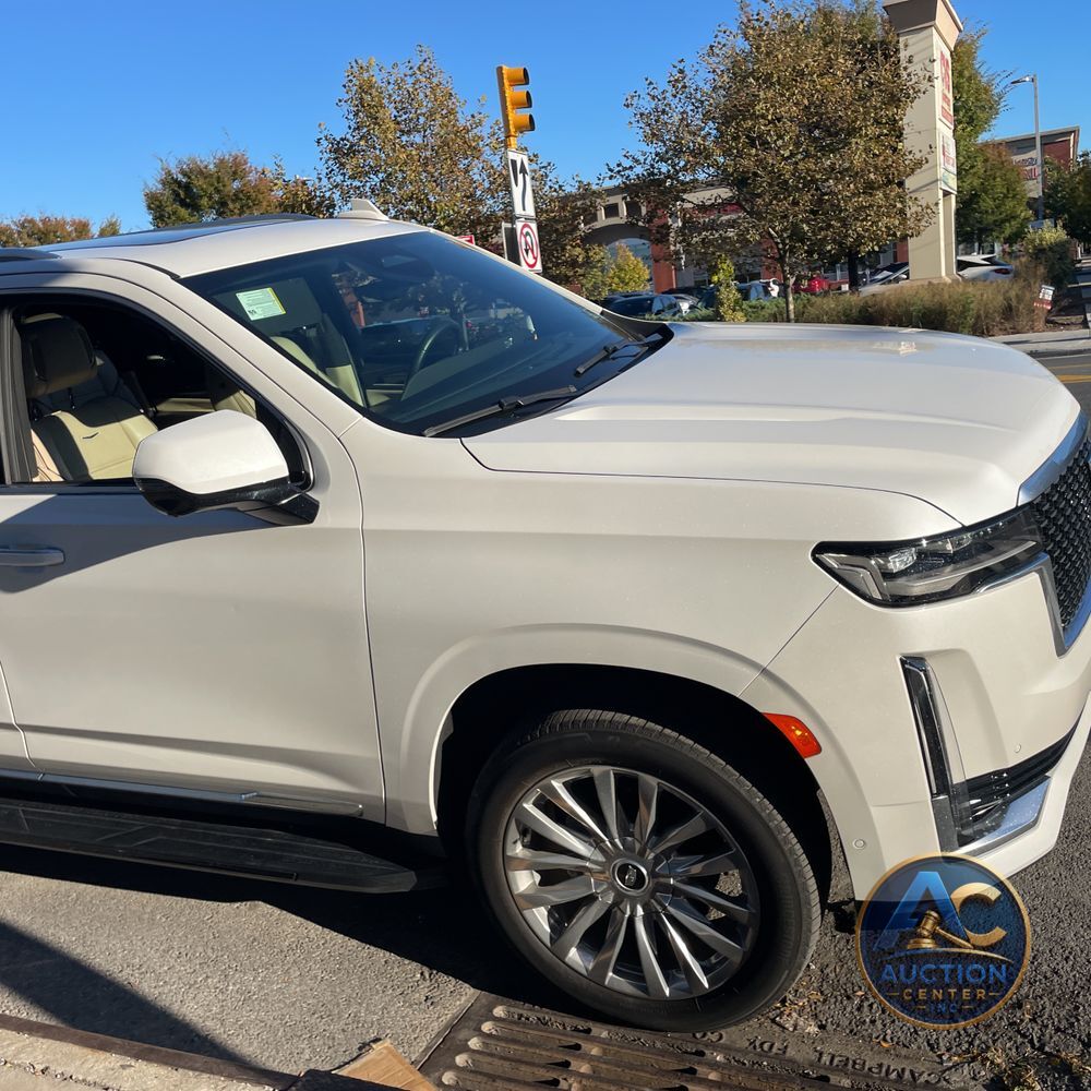 2024 Cadillac Escalade ESV Premium Luxury