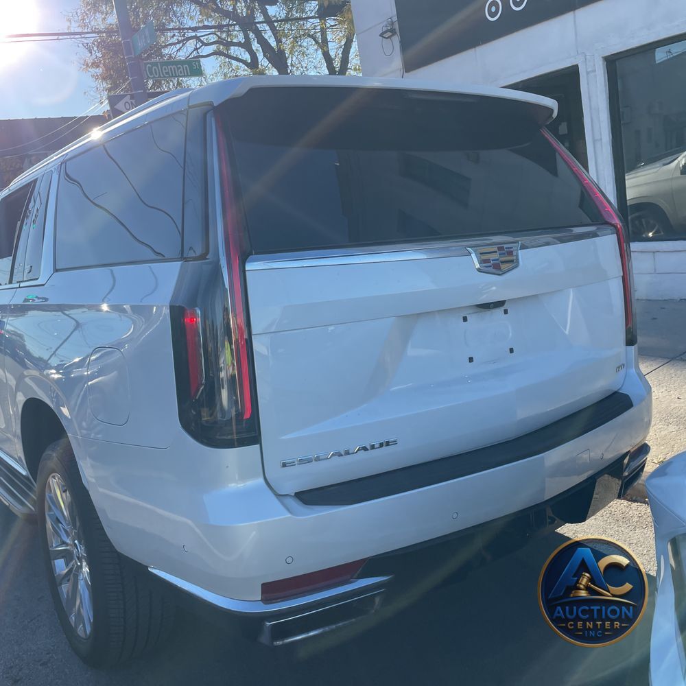 2024 Cadillac Escalade ESV Premium Luxury