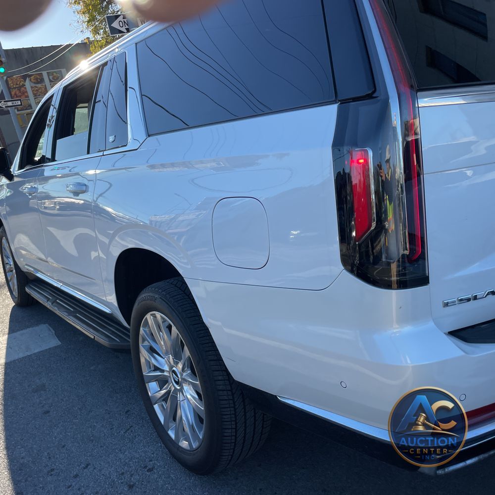 2024 Cadillac Escalade ESV Premium Luxury