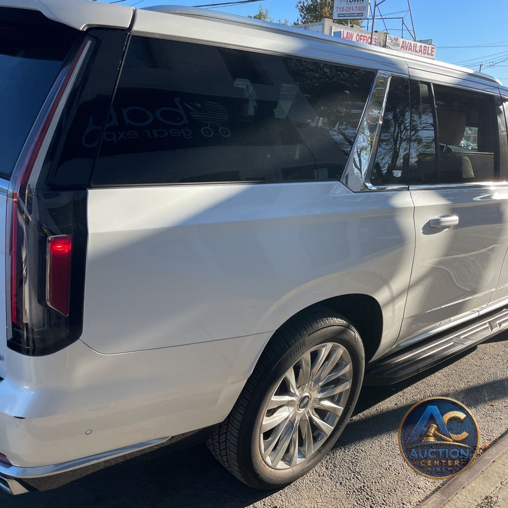 2024 Cadillac Escalade ESV Premium Luxury