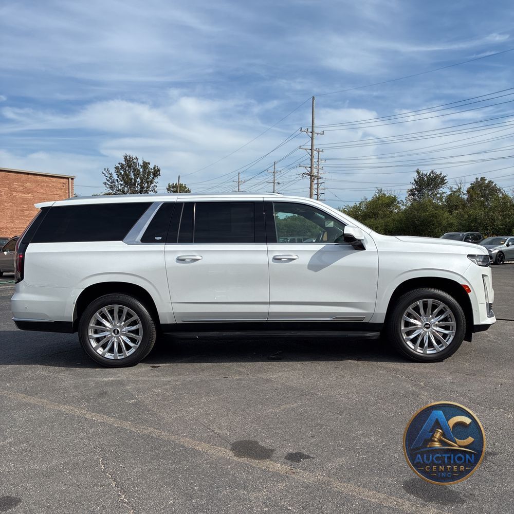 2023 Cadillac Escalade ESV Premium Luxury