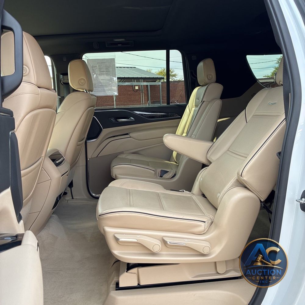 2023 Cadillac Escalade ESV Premium Luxury