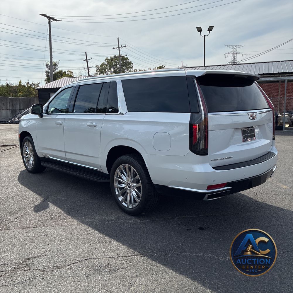 2023 Cadillac Escalade ESV Premium Luxury