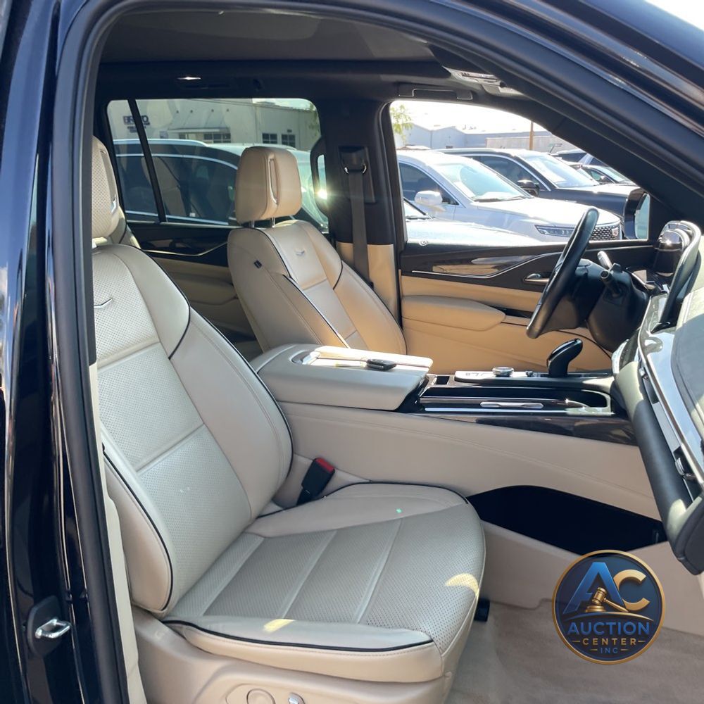 2022 Cadillac Escalade Premium Luxury
