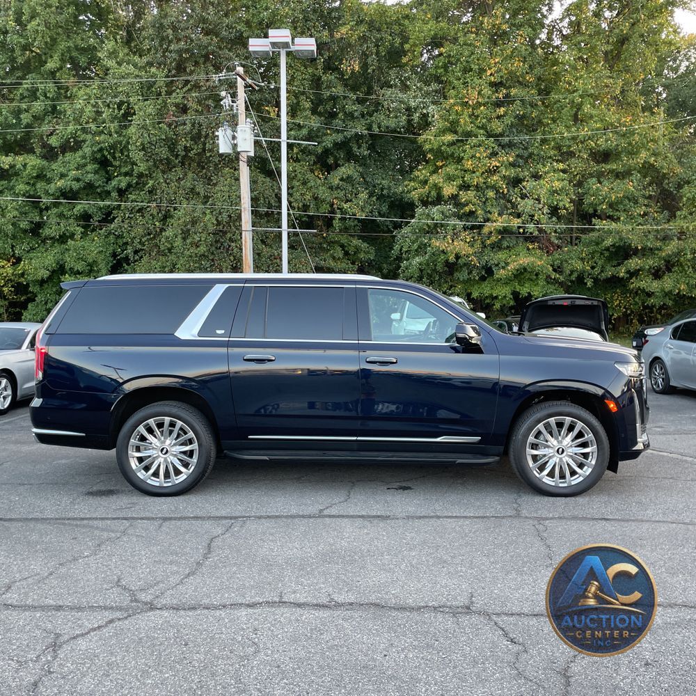2024 Cadillac Escalade ESV Premium Luxury