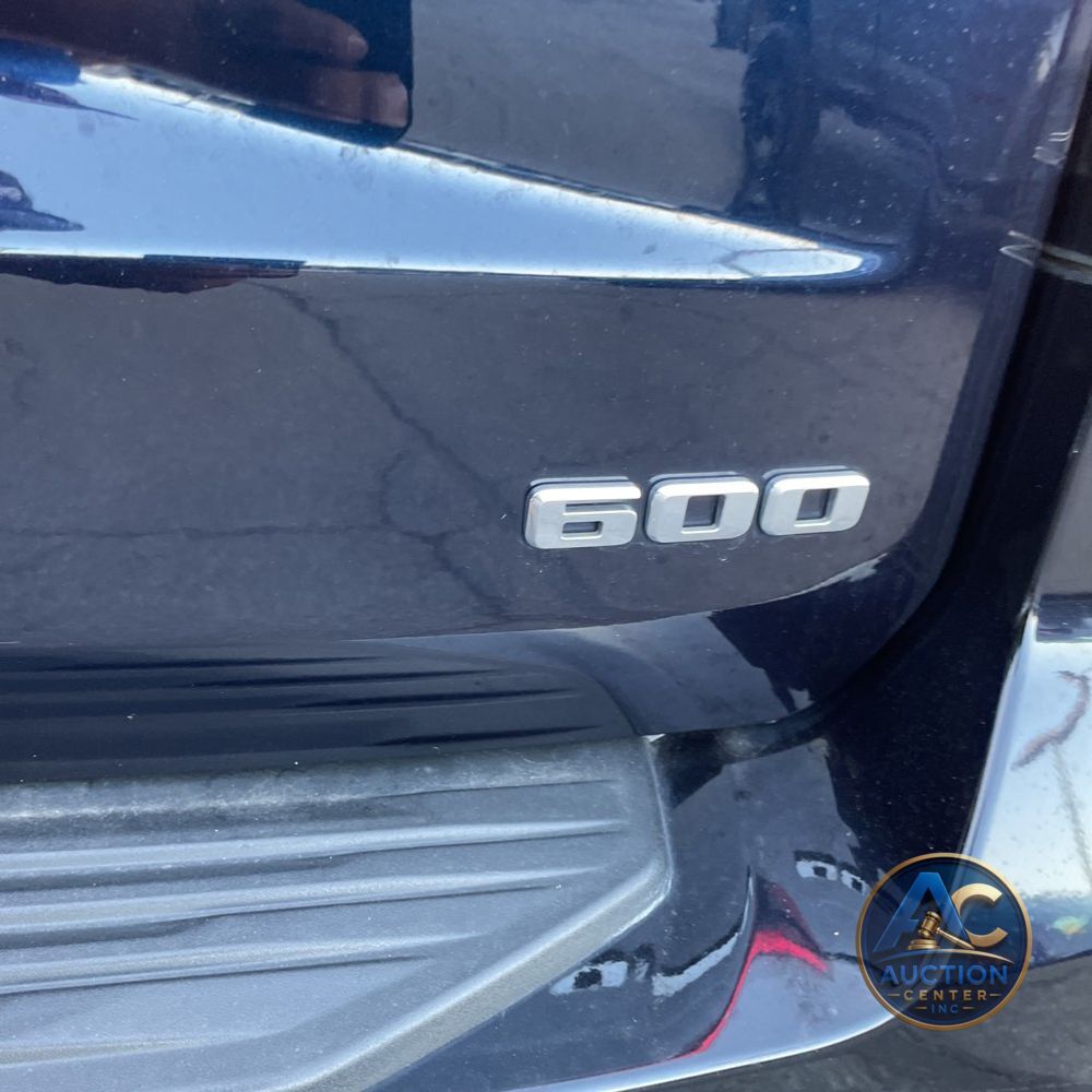 2024 Cadillac Escalade ESV Premium Luxury