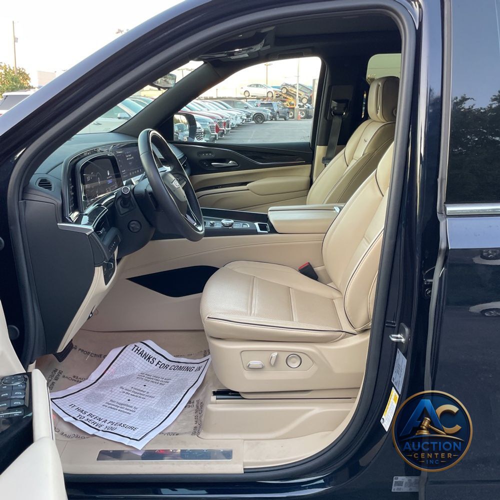 2024 Cadillac Escalade ESV Premium Luxury