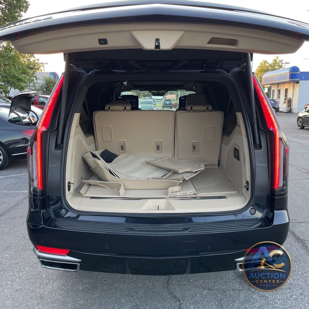 2024 Cadillac Escalade ESV Premium Luxury