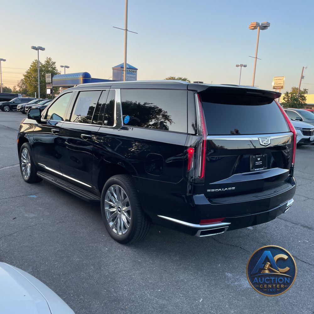 2024 Cadillac Escalade ESV Premium Luxury