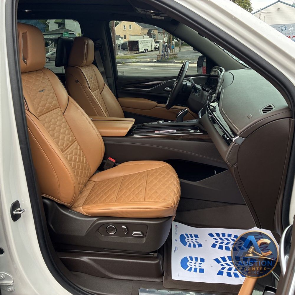 2021 Cadillac Escalade ESV Premium Luxury