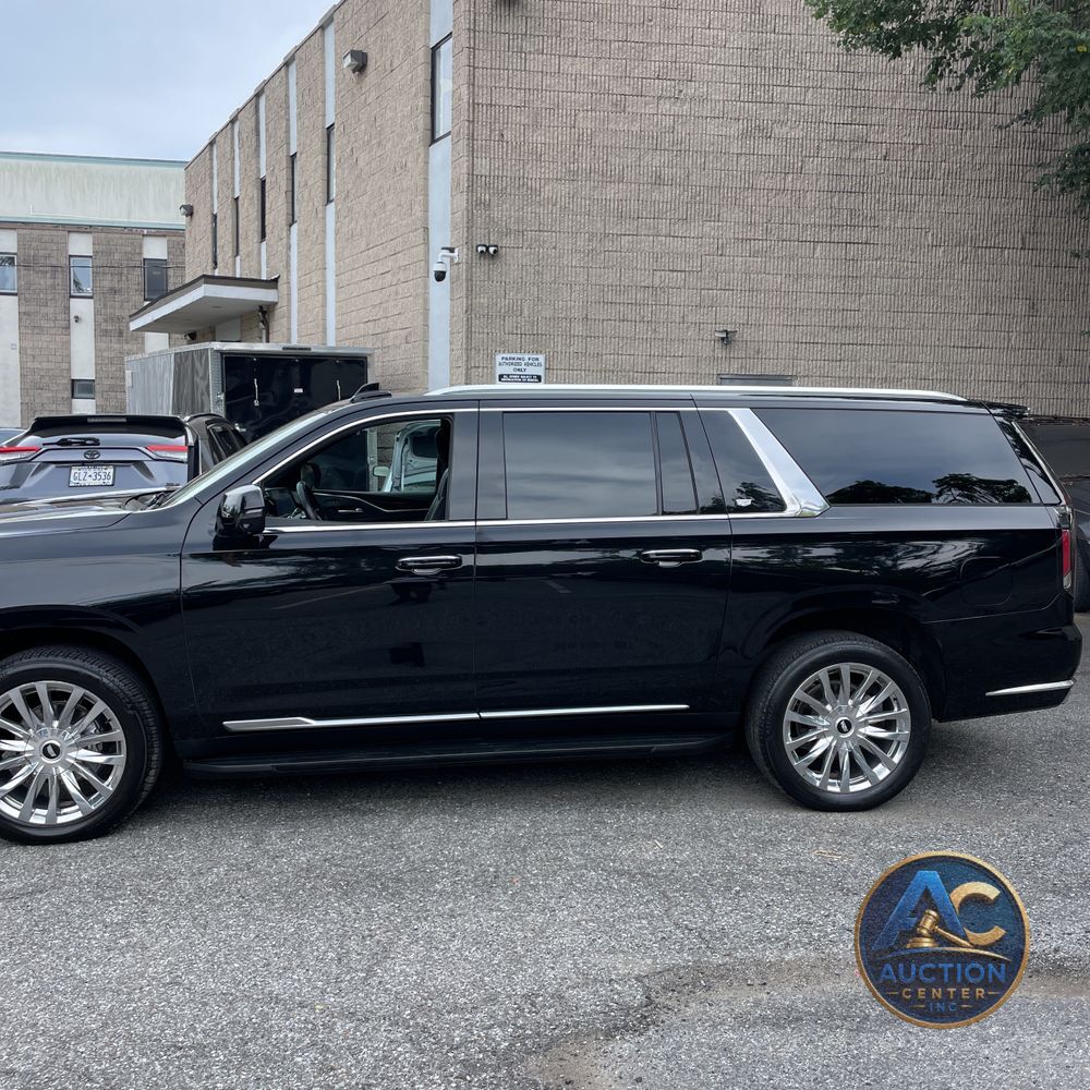 2022 Cadillac Escalade ESV Premium Luxury