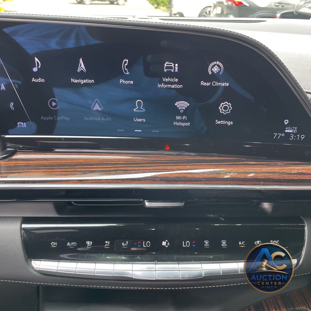 2022 Cadillac Escalade ESV Premium Luxury