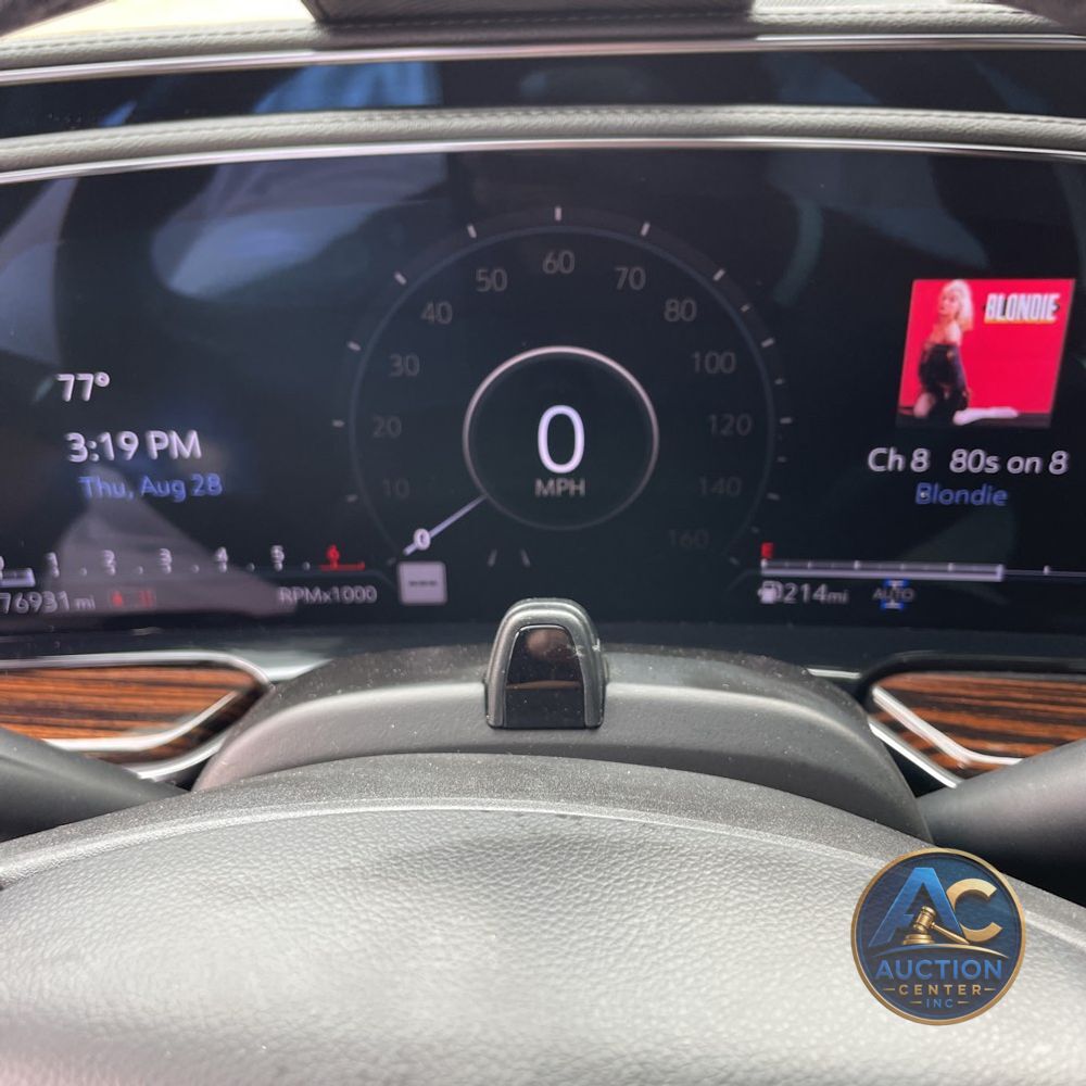 2022 Cadillac Escalade ESV Premium Luxury