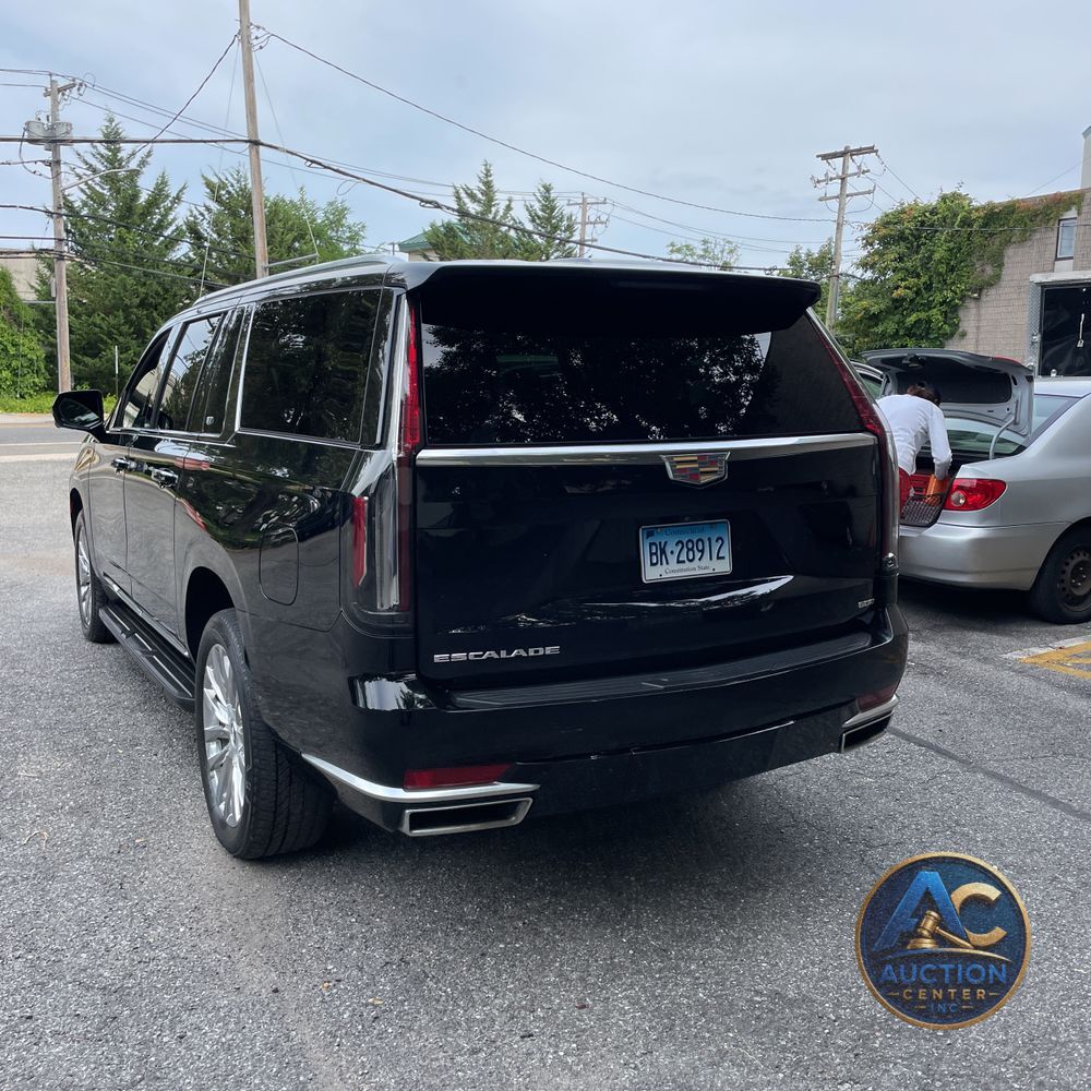 2022 Cadillac Escalade ESV Premium Luxury