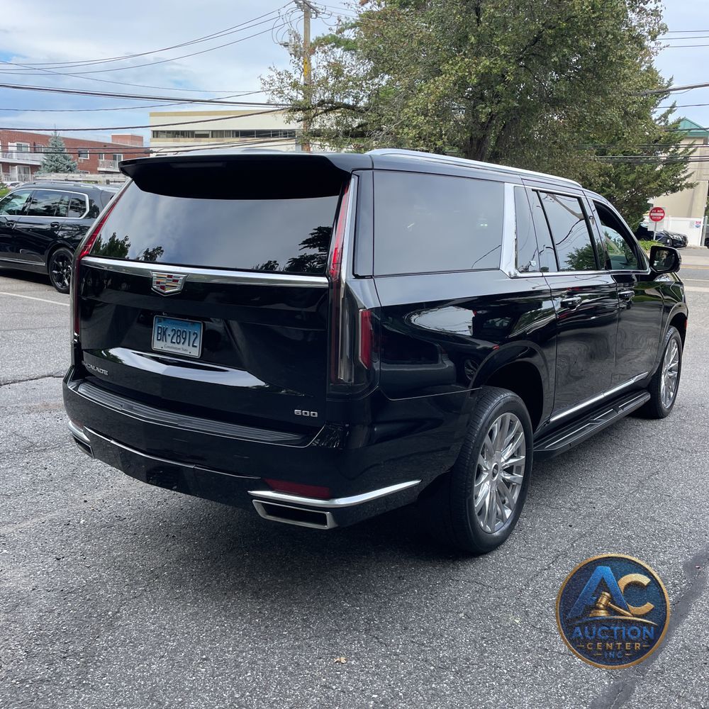 2022 Cadillac Escalade ESV Premium Luxury