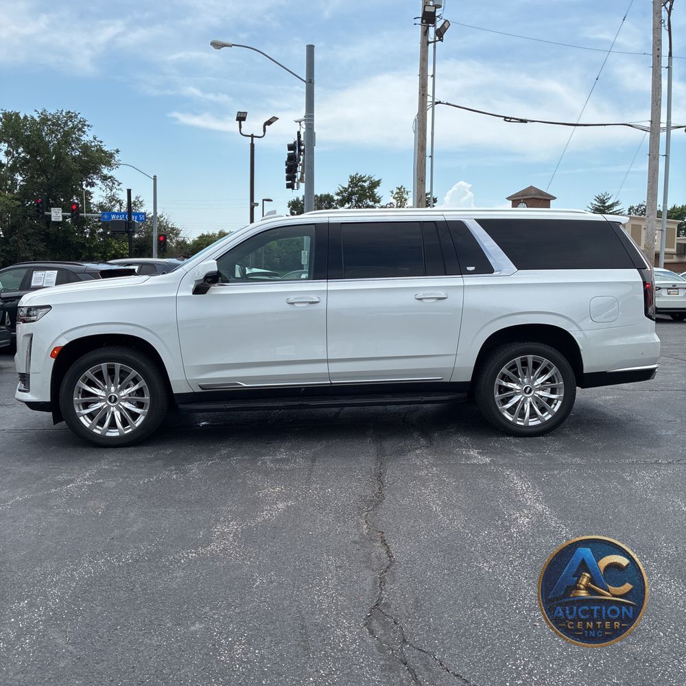 2023 Cadillac Escalade ESV Premium Luxury