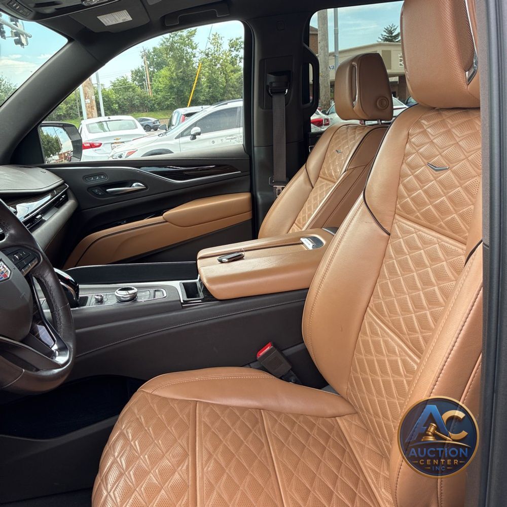 2023 Cadillac Escalade ESV Premium Luxury