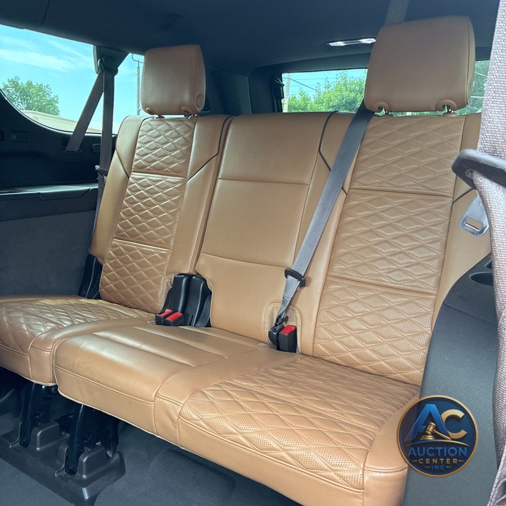 2023 Cadillac Escalade ESV Premium Luxury
