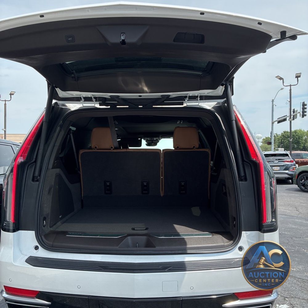 2023 Cadillac Escalade ESV Premium Luxury