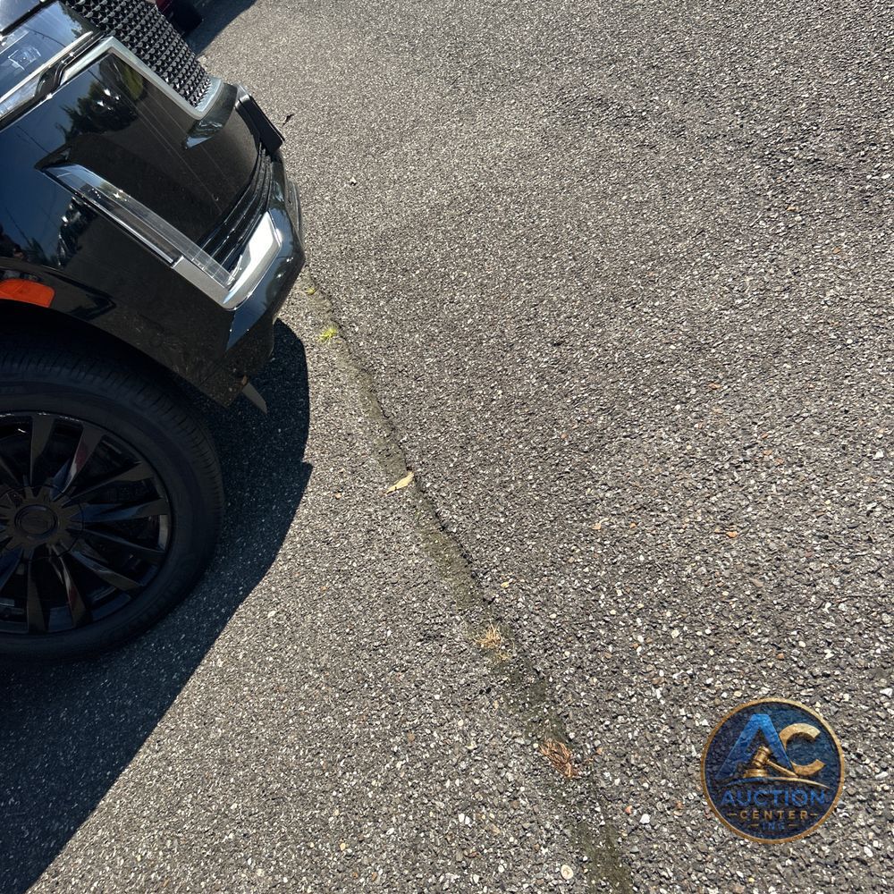 2023 Cadillac Escalade ESV Premium Luxury