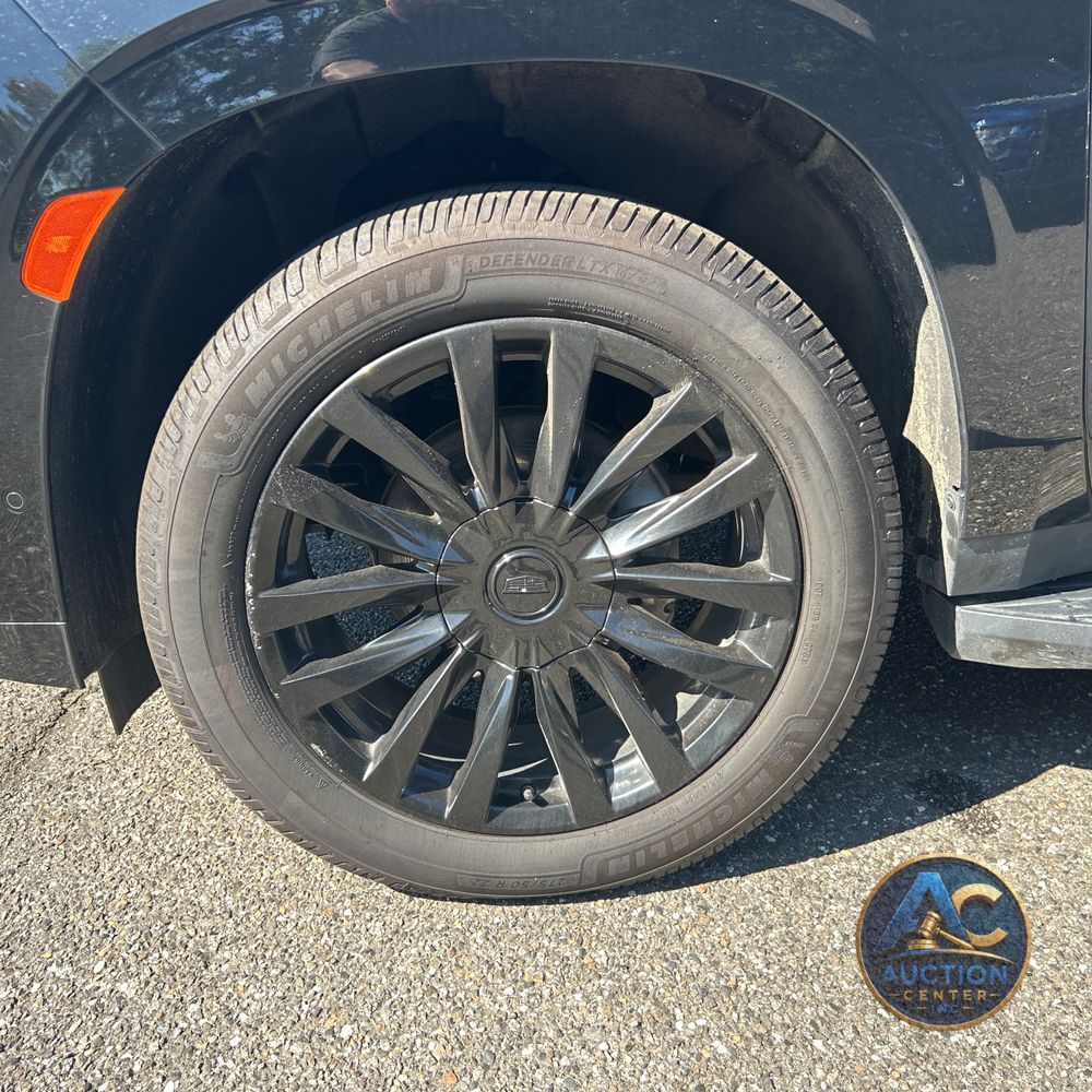 2023 Cadillac Escalade ESV Premium Luxury