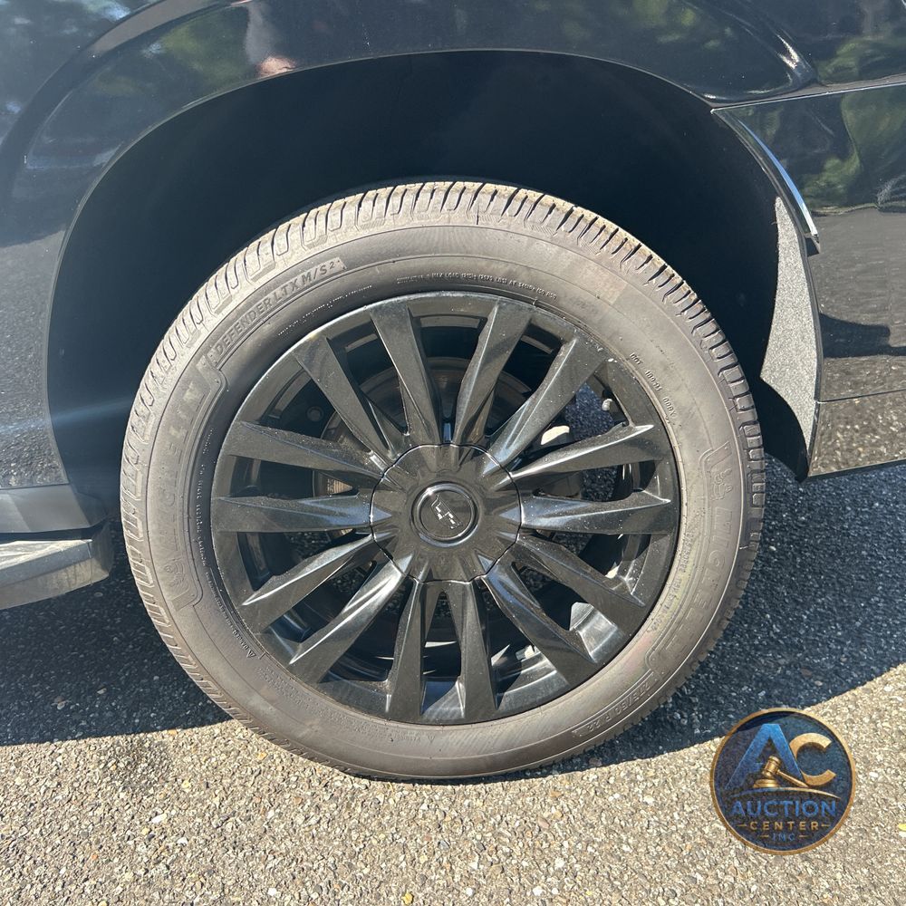 2023 Cadillac Escalade ESV Premium Luxury
