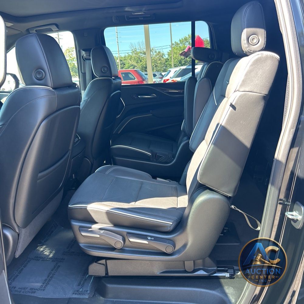 2023 Cadillac Escalade ESV Premium Luxury
