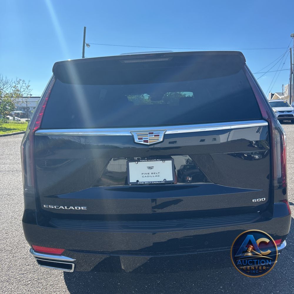 2023 Cadillac Escalade ESV Premium Luxury