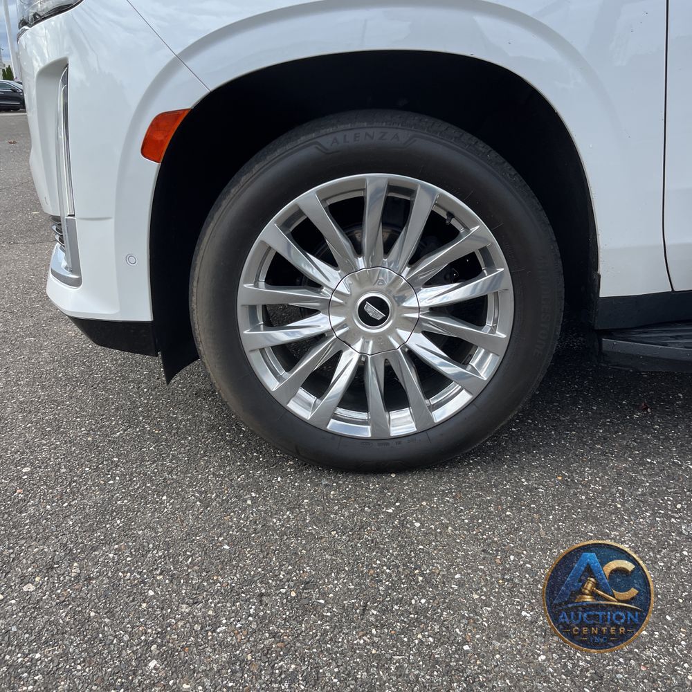 2022 Cadillac Escalade ESV Premium Luxury