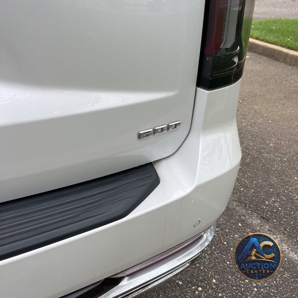 2022 Cadillac Escalade ESV Premium Luxury