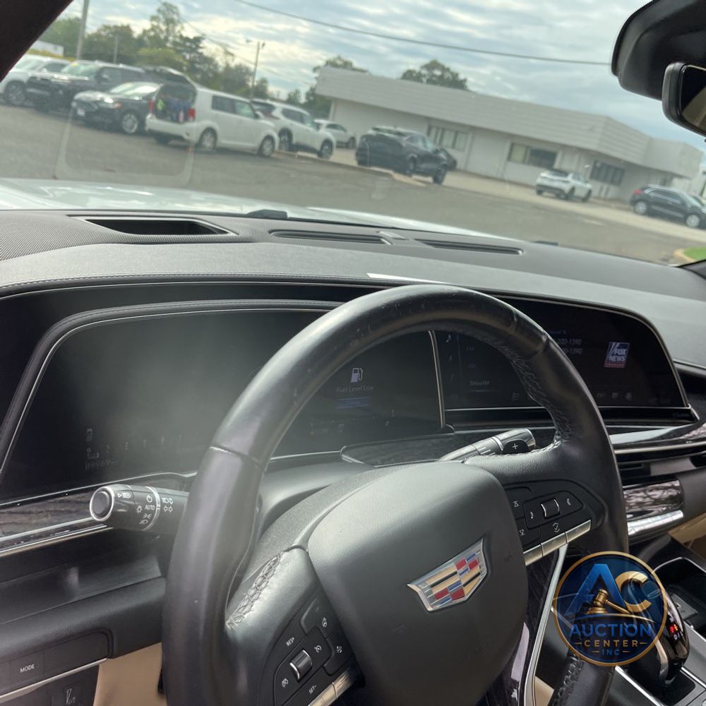 2022 Cadillac Escalade ESV Premium Luxury