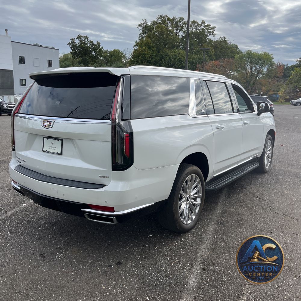 2022 Cadillac Escalade ESV Premium Luxury