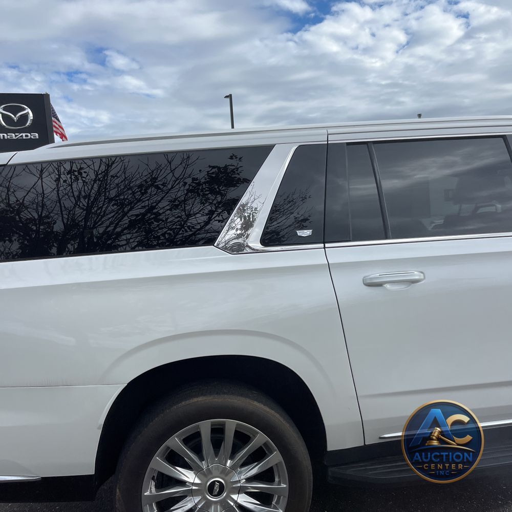 2022 Cadillac Escalade ESV Premium Luxury