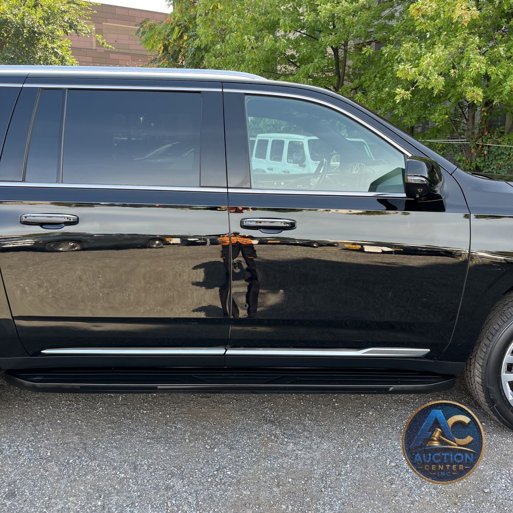 2022 Cadillac Escalade ESV Premium Luxury