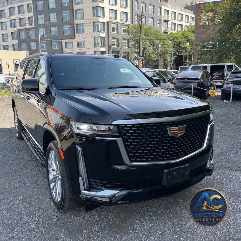 2022 Cadillac Escalade ESV Premium Luxury