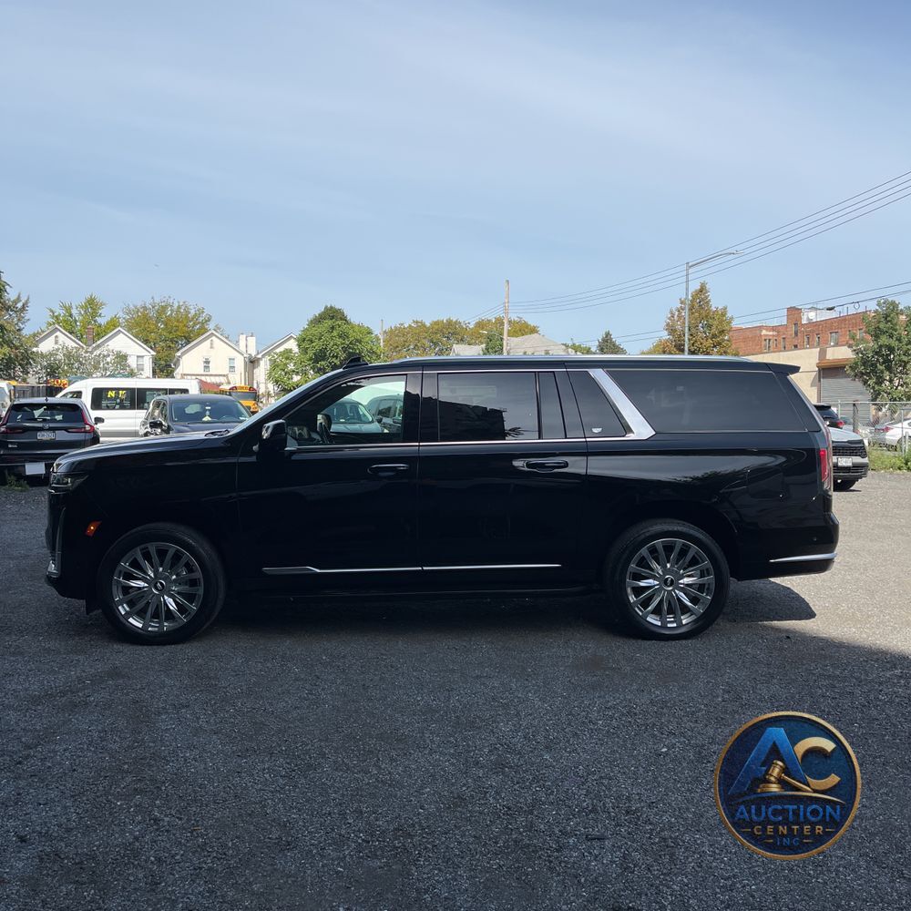 2022 Cadillac Escalade ESV Premium Luxury