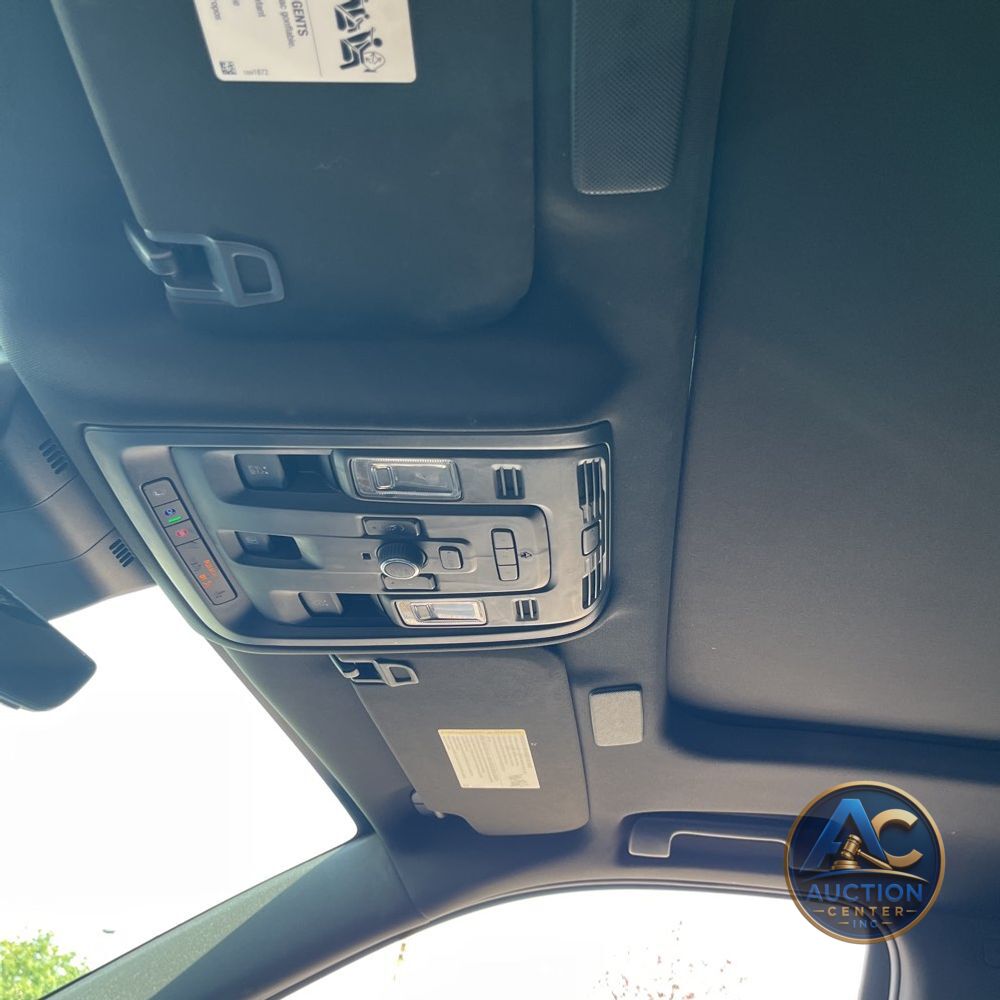 2022 Cadillac Escalade ESV Premium Luxury