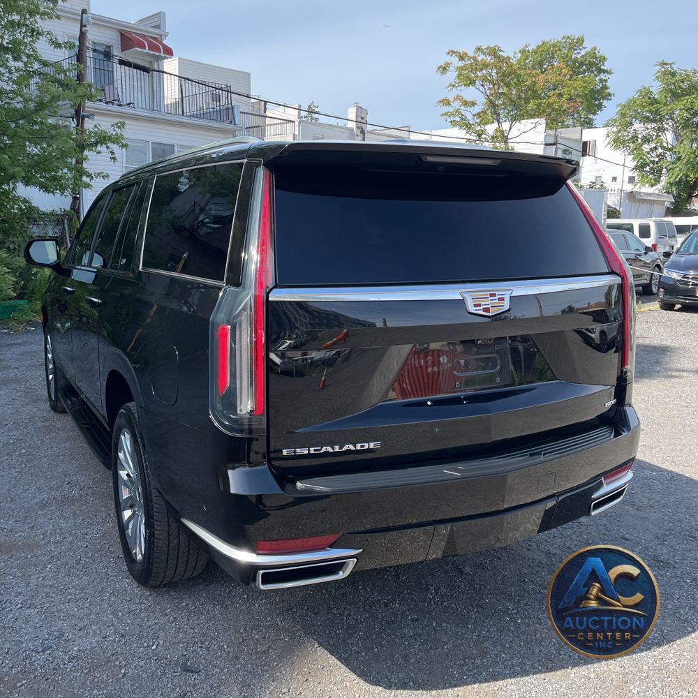 2022 Cadillac Escalade ESV Premium Luxury