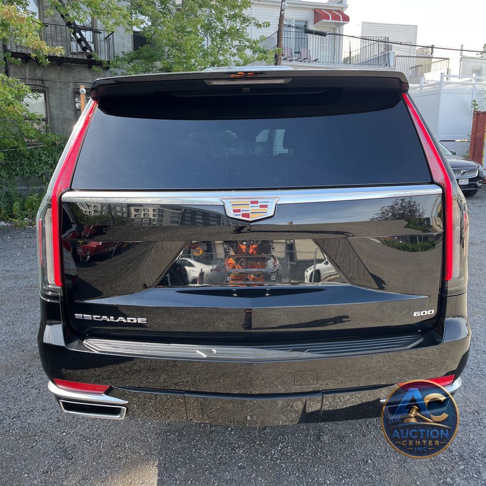 2022 Cadillac Escalade ESV Premium Luxury