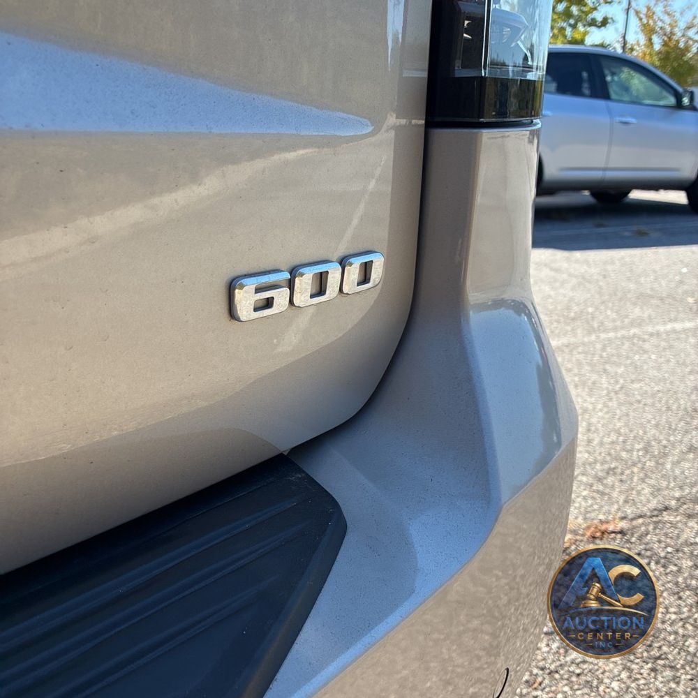 2023 Cadillac Escalade ESV Premium Luxury